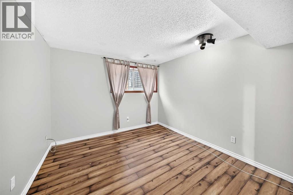 91 Castleridge Crescent NE, Calgary, Alberta  T3J 1N6 - Photo 25 - A2330916