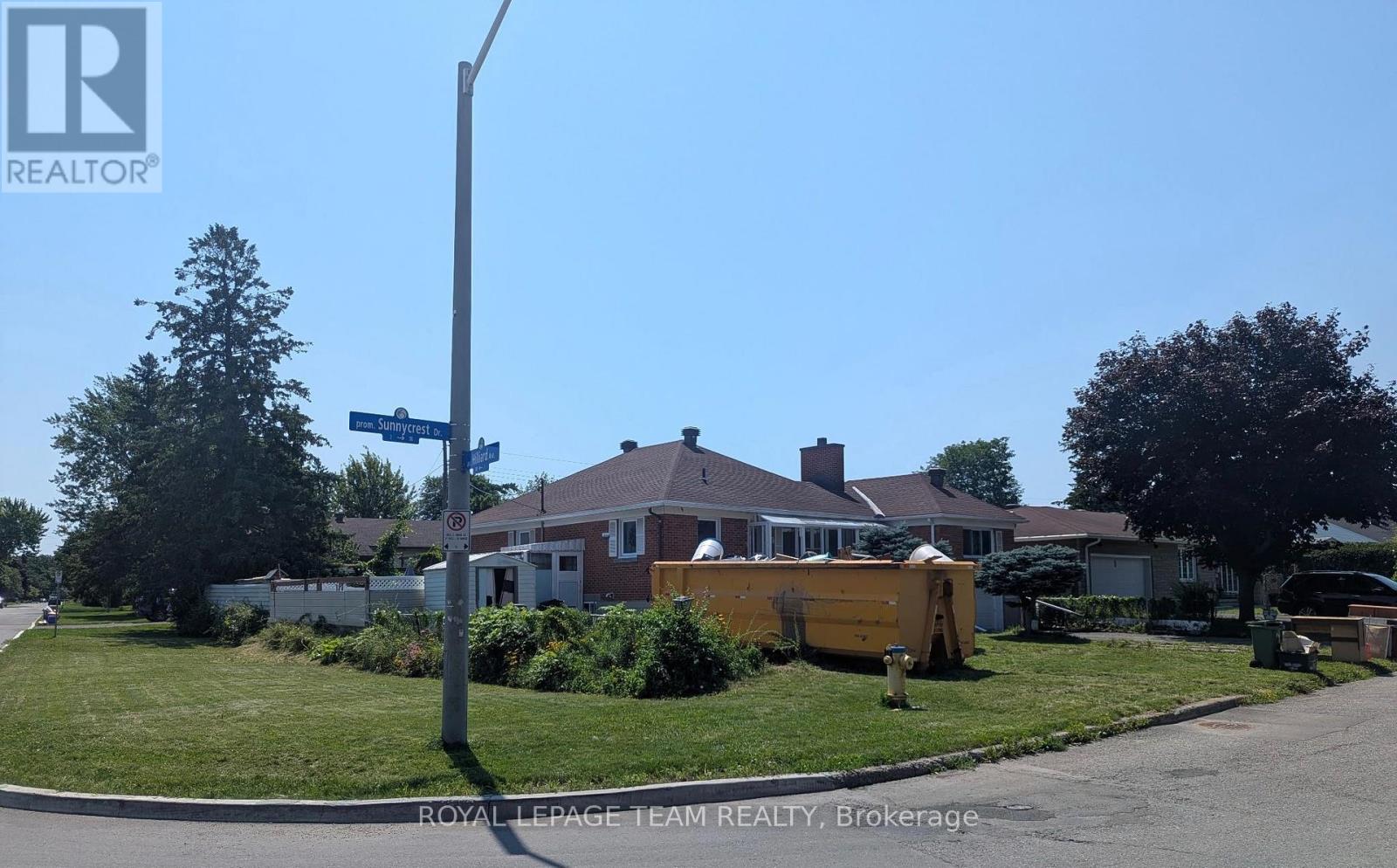 2 Sunnycrest Drive, Ottawa, Ontario  K2E 5Y2 - Photo 7 - X13637692