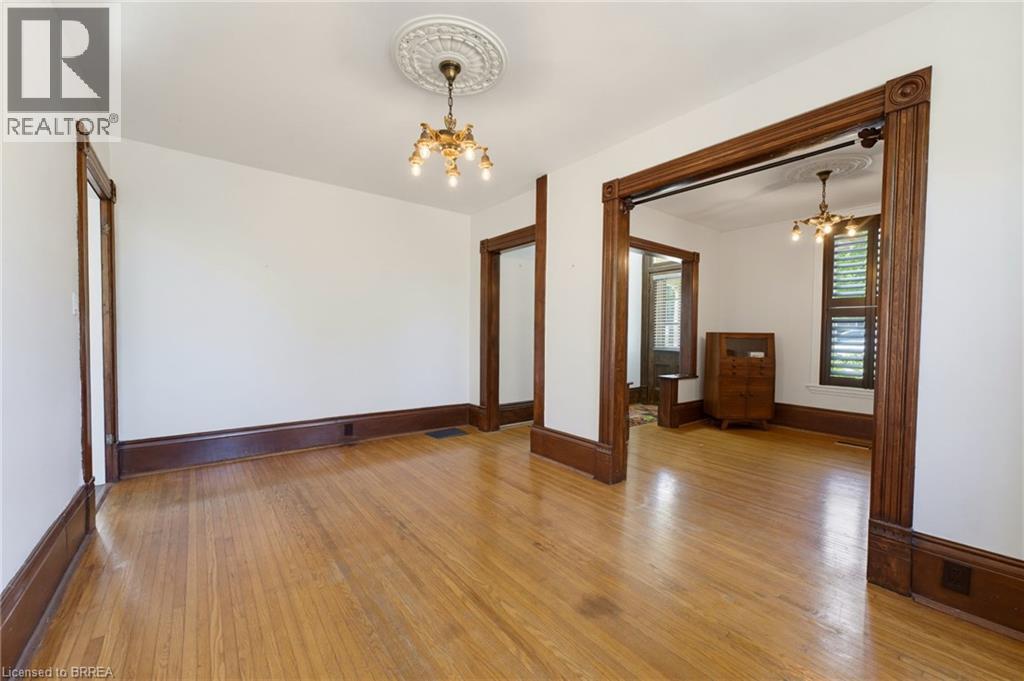 89 Dundas Street, Brantford, Ontario  N3R 1S4 - Photo 17 - 40853012