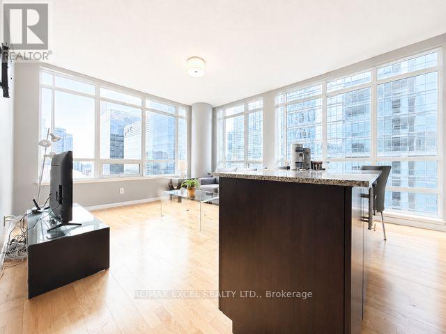 2805 - 65 Bremner Boulevard, Toronto, Ontario  M5J 0A7 - Photo 4 - C13637698
