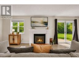 33 WHITEHORN PARK ROAD W, Bracebridge, Ontario