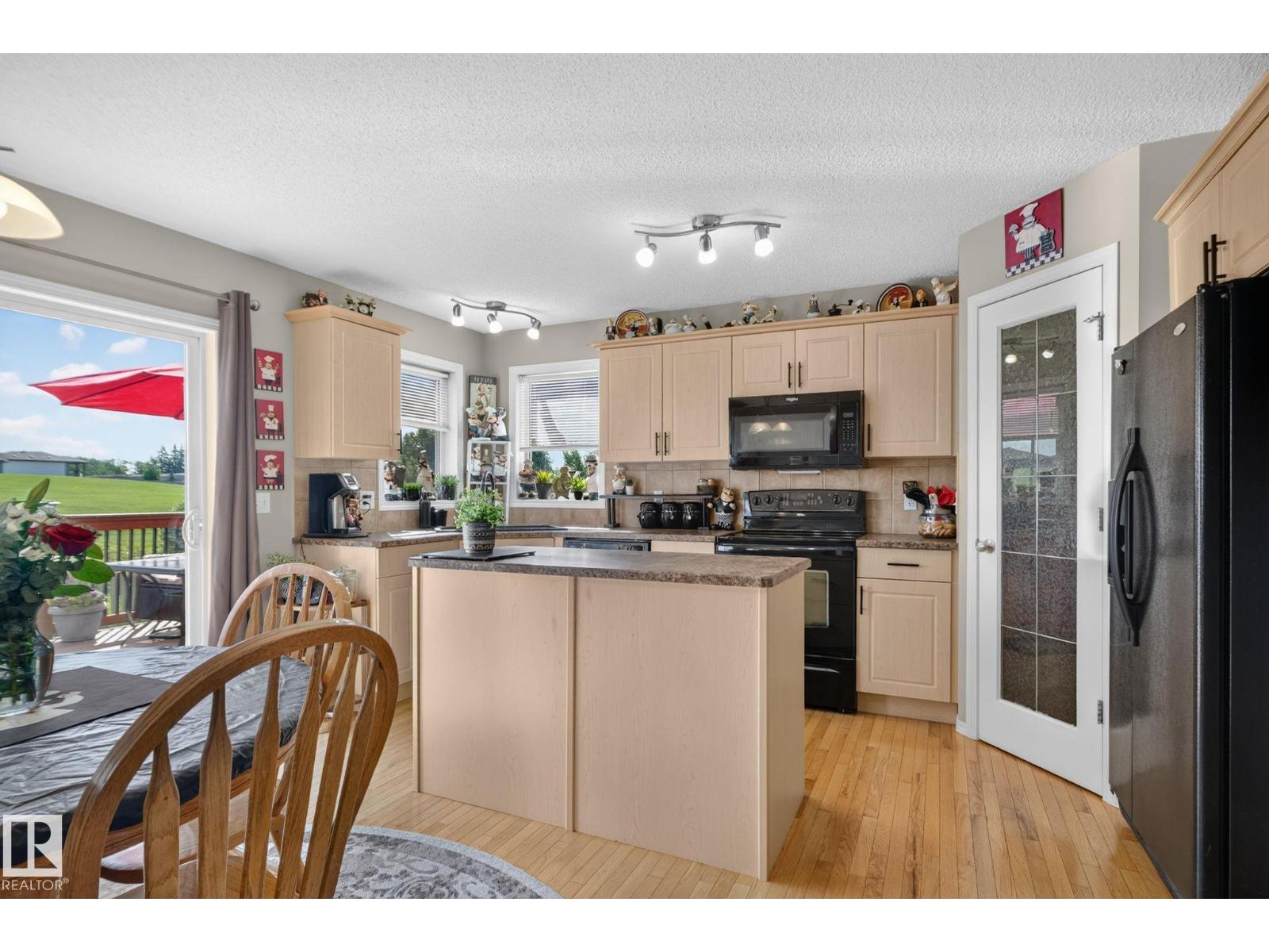226 Brookview Wy, Stony Plain, Alberta  T7Z 2X7 - Photo 2 - E4502098