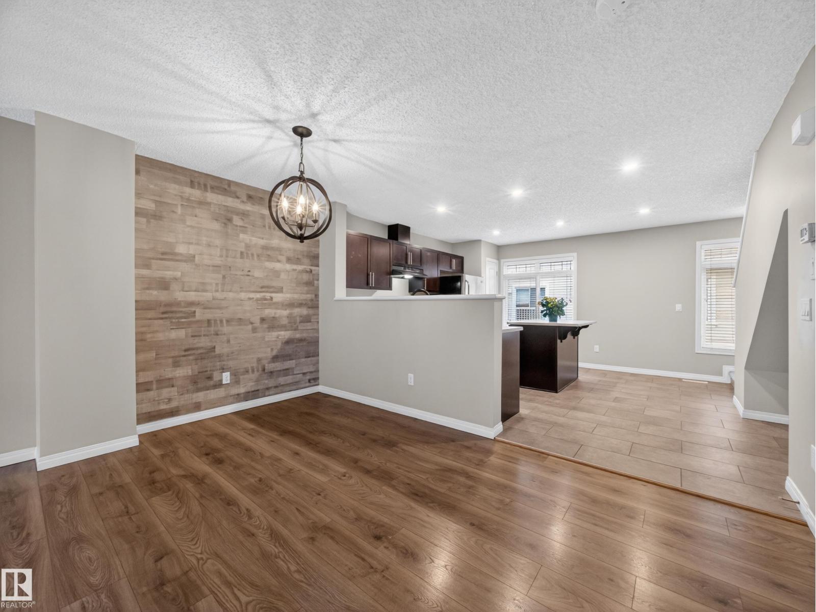 #31 1804 70 ST SW, Edmonton, Alberta