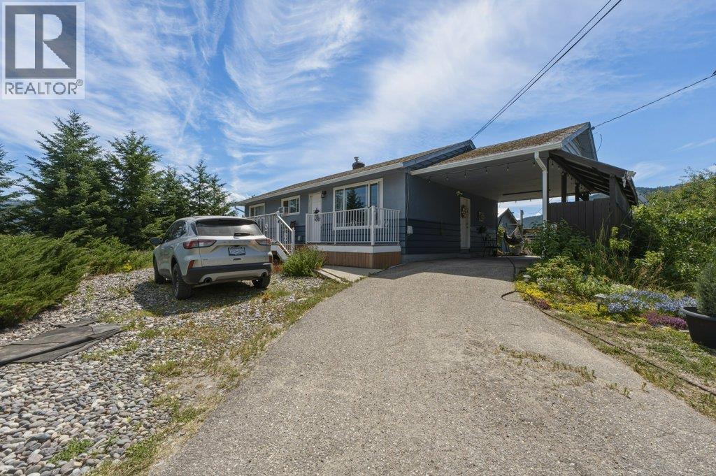 3580 20 Avenue SE Salmon Arm Photo 2 3580 20 Avenue SE Salmon Arm Photo 2