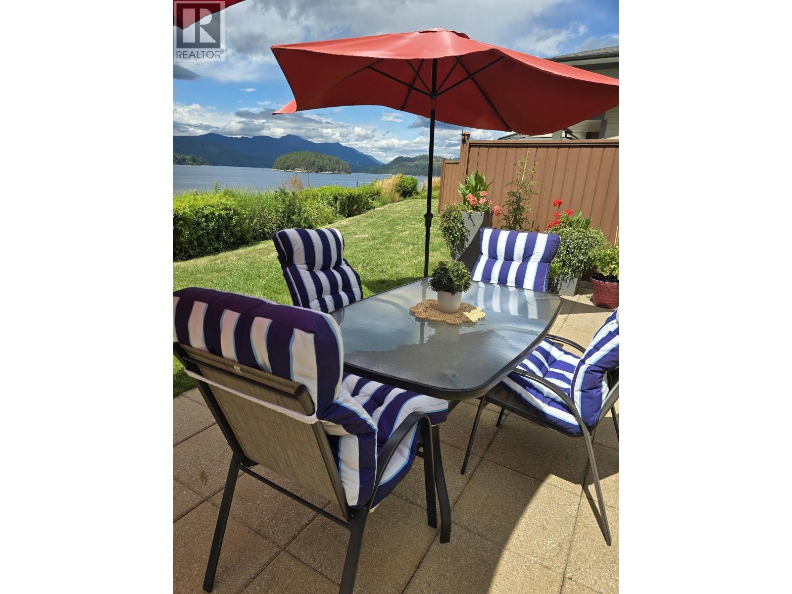 5915 Beachgate Lane, Sechelt, British Columbia V7Z 0A4 - Photo 26 - R3110913