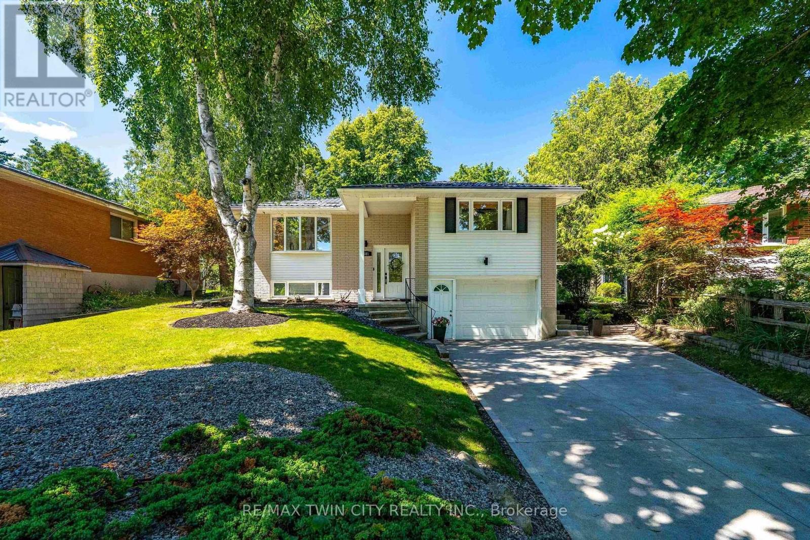 581 GLENDENE CRESCENT, Waterloo, Ontario