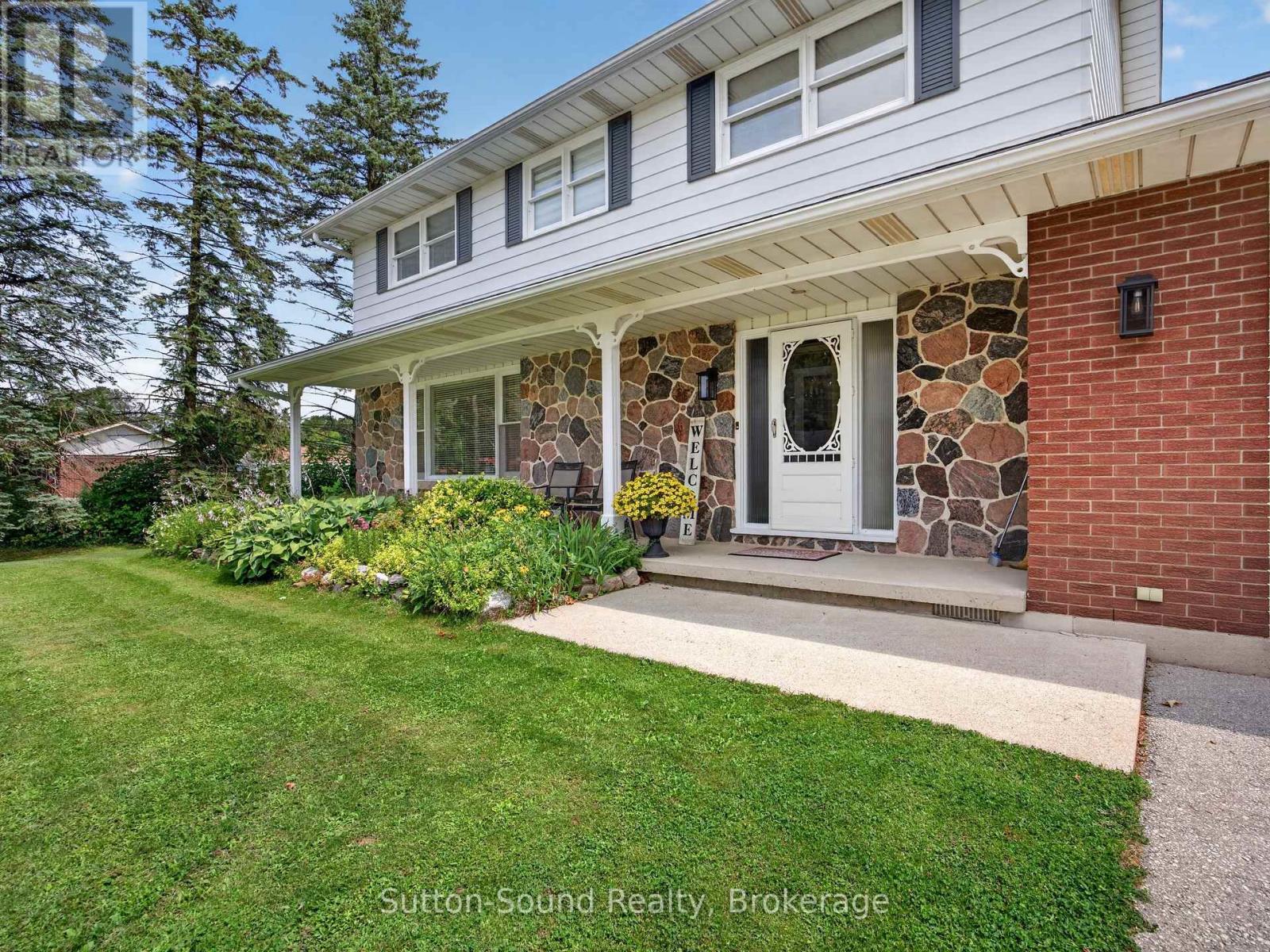 319 Gould Street, South Bruce Peninsula, Ontario  N0H 2T0 - Photo 3 - X12942796