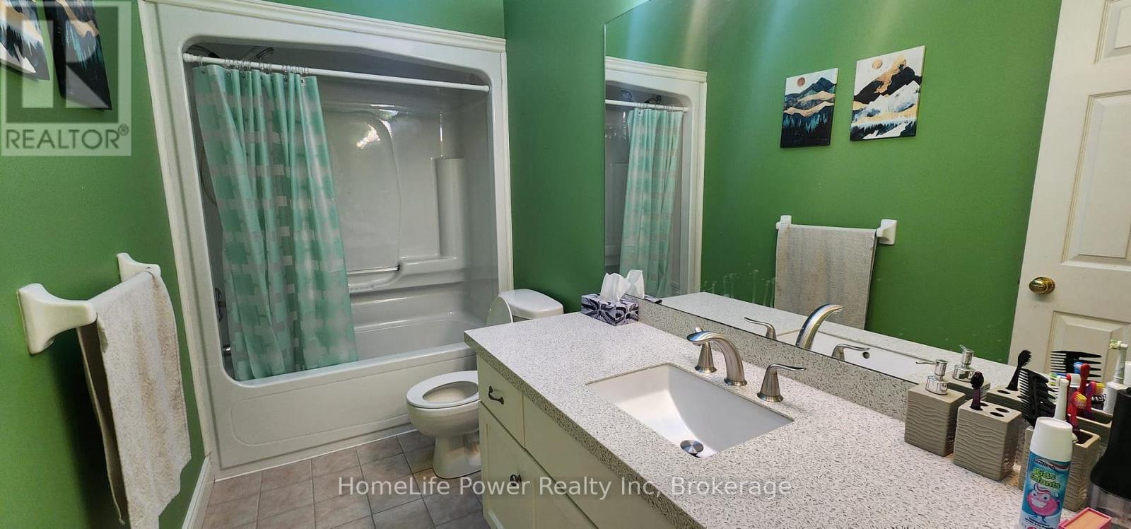 228 The Lions Gate, Waterloo, Ontario  N2L 6M5 - Photo 18 - X13636368