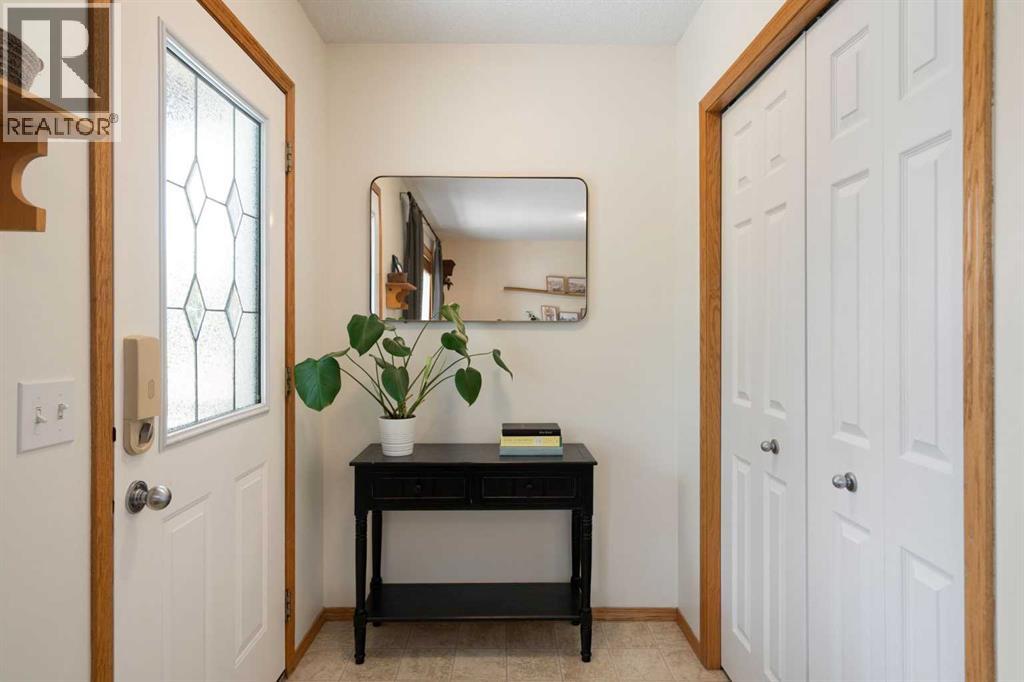18 Moe Avenue NW, Langdon, Alberta  T0J 1X2 - Photo 8 - A2330537