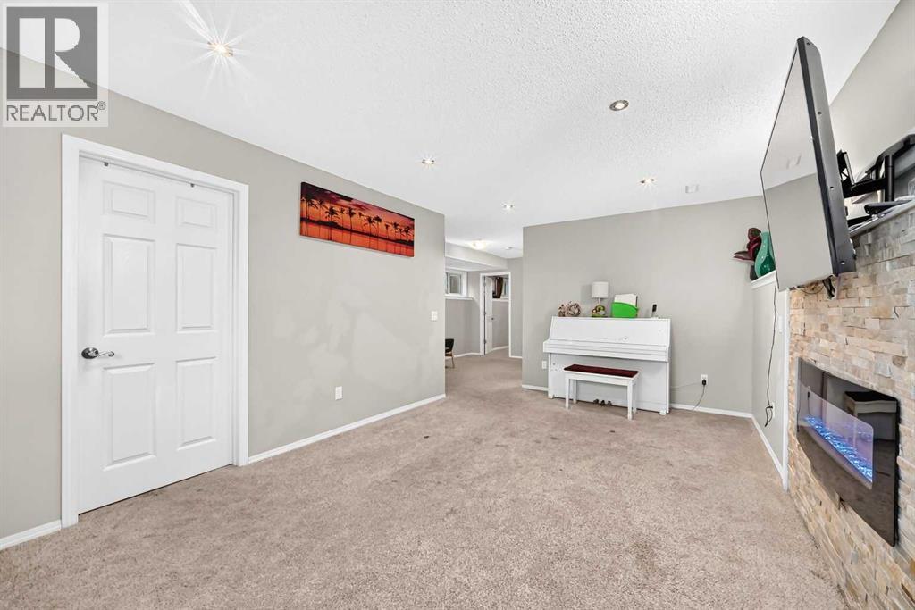 125 Appleburn Close SE, Calgary, Alberta  T2A 7T6 - Photo 10 - A2331993