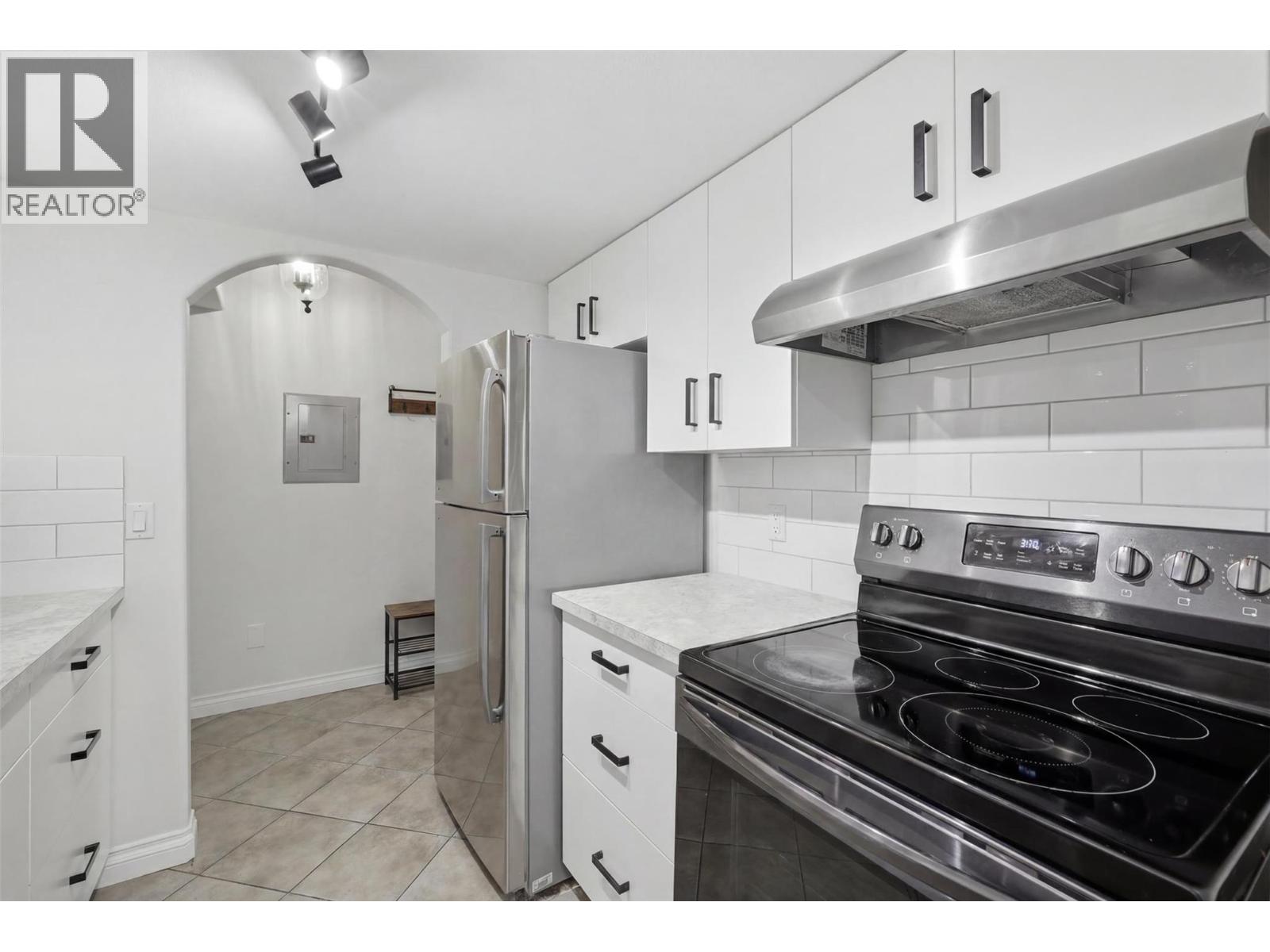 1185 Hugh Allan Drive Unit# 102, Kamloops, British Columbia  V1S 1T3 - Photo 10 - 10392377