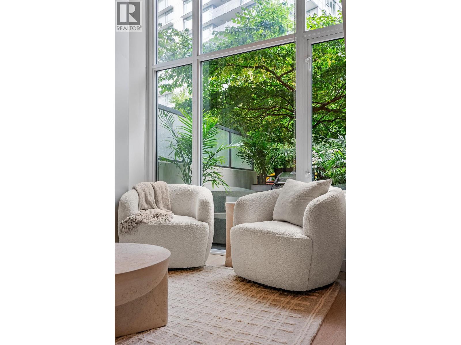 141 E 1st Avenue, Vancouver, British Columbia  V6A 0E8 - Photo 6 - R3152569