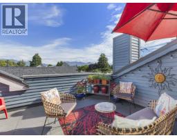 1686 ARBUTUS STREET, Vancouver, British Columbia