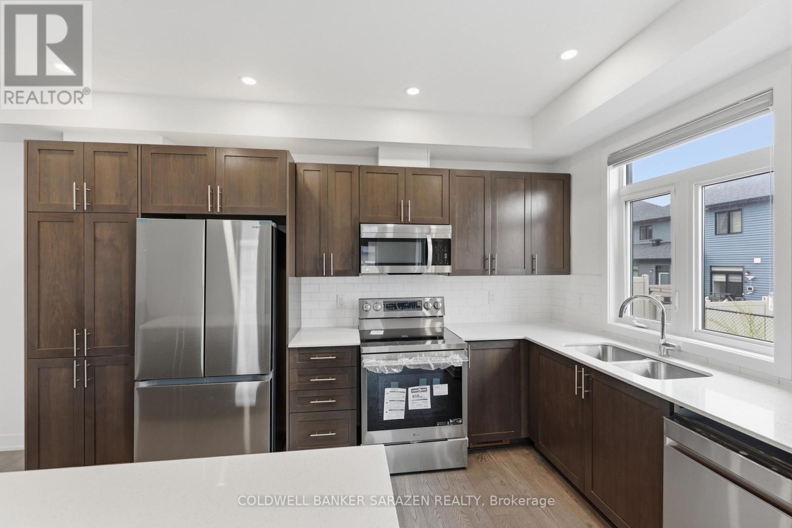 300 Ibanez Walk, Ottawa, Ontario  K1T 0V7 - Photo 14 - X13637724