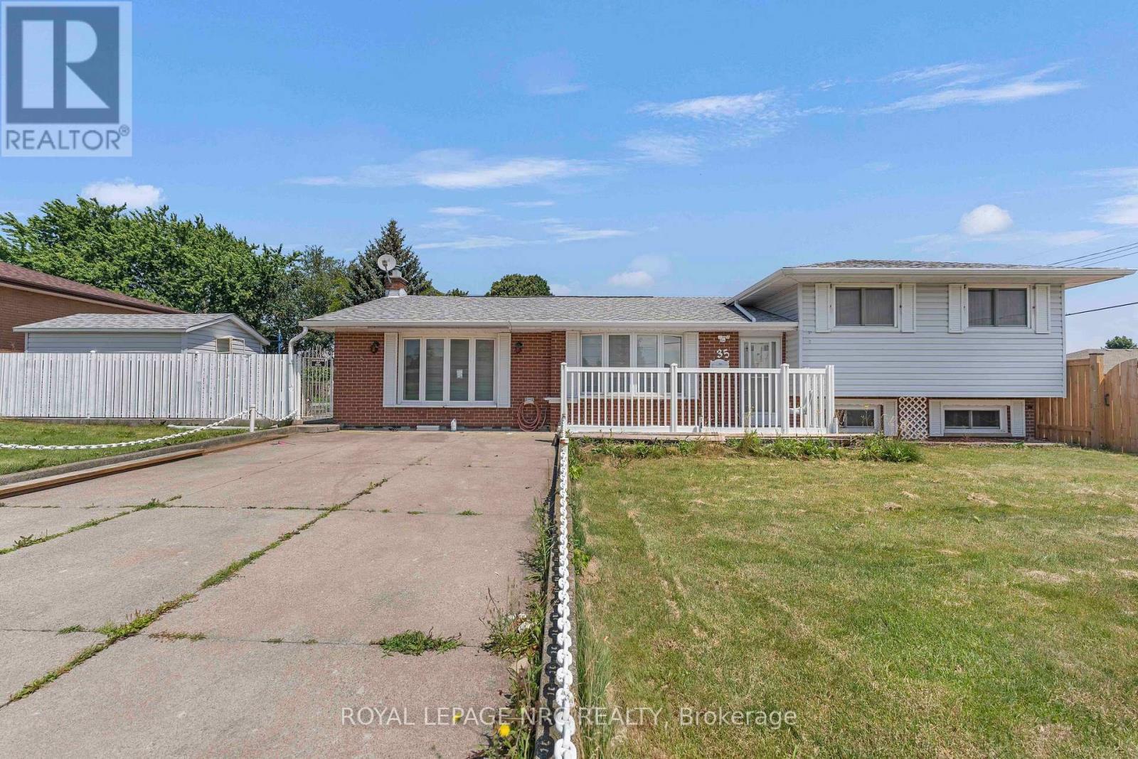 35 Eugene Street, Hamilton, Ontario  L8H 2R1 - Photo 7 - X13637716