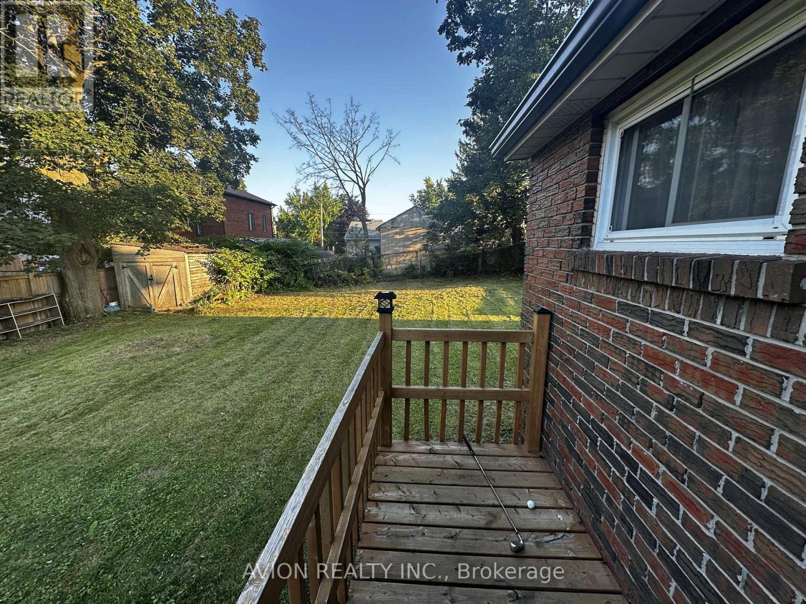 51 Windsor Drive, Whitchurch-Stouffville, Ontario  L4A 7X3 - Photo 2 - N13637732