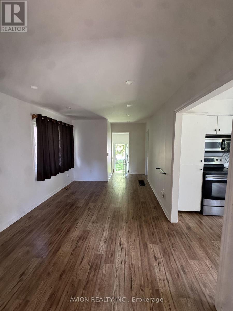 51 Windsor Drive, Whitchurch-Stouffville, Ontario  L4A 7X3 - Photo 5 - N13637732