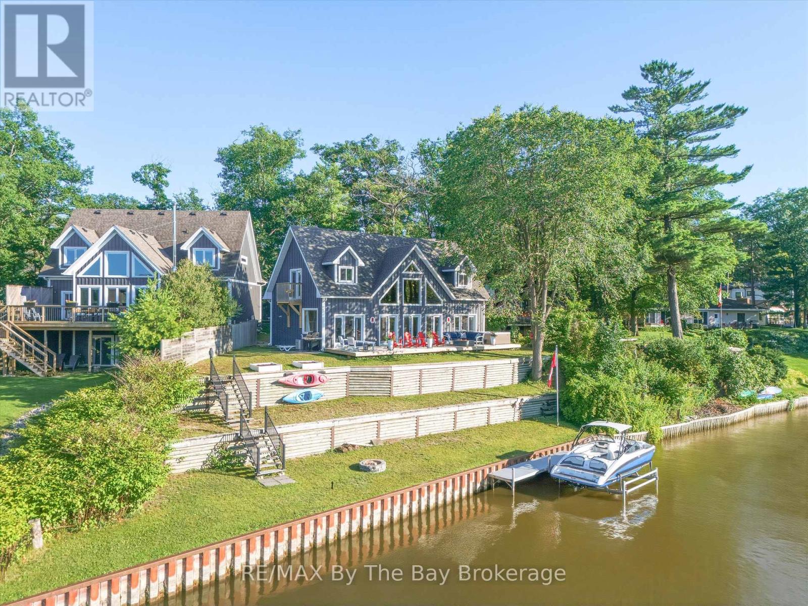 2056 RIVER ROAD W, wasaga beach, Ontario