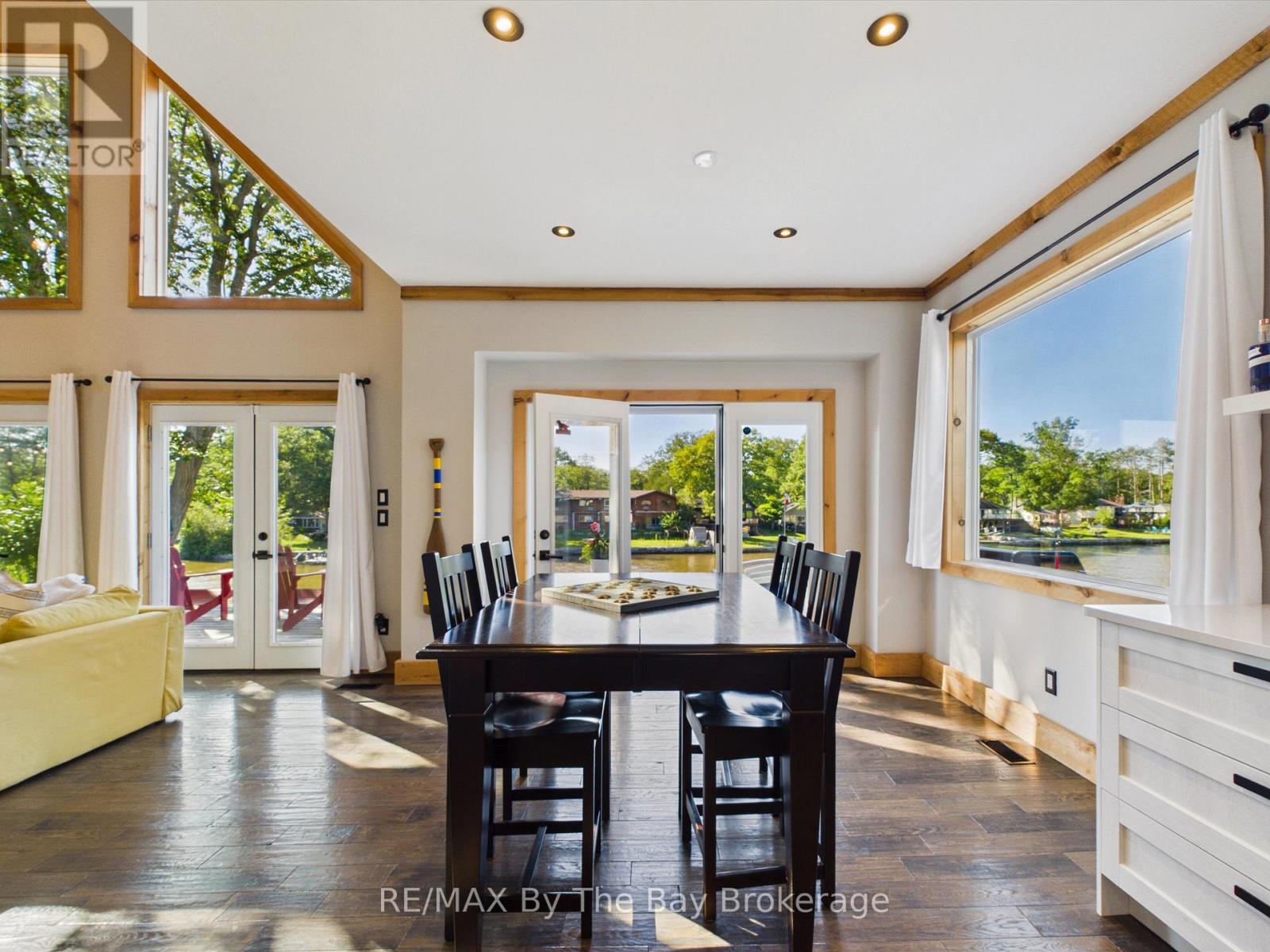 2056 River Road W, Wasaga Beach, Ontario  L9Z 2W1 - Photo 13 - S13637718