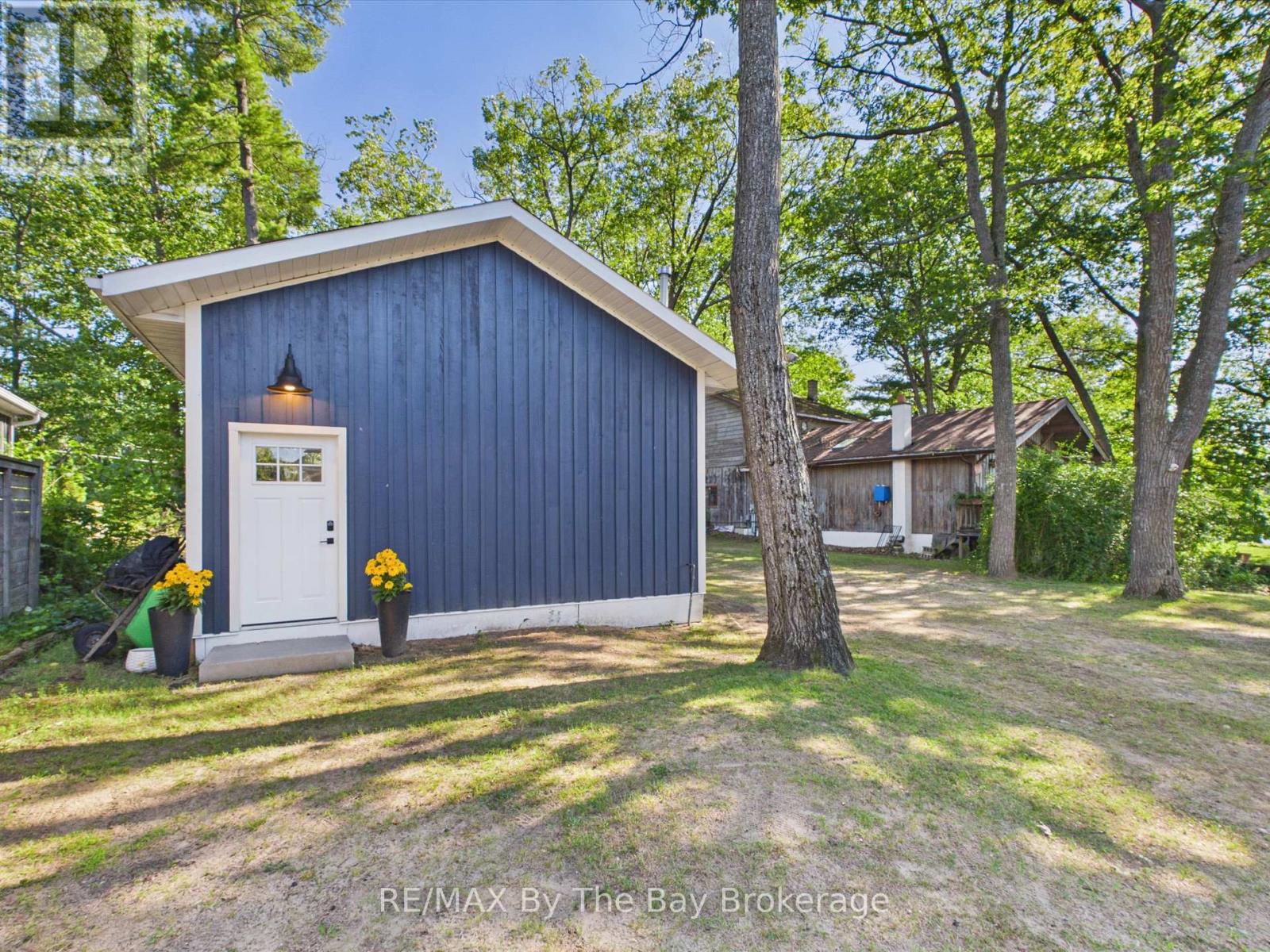 2056 River Road W, Wasaga Beach, Ontario  L9Z 2W1 - Photo 36 - S13637718