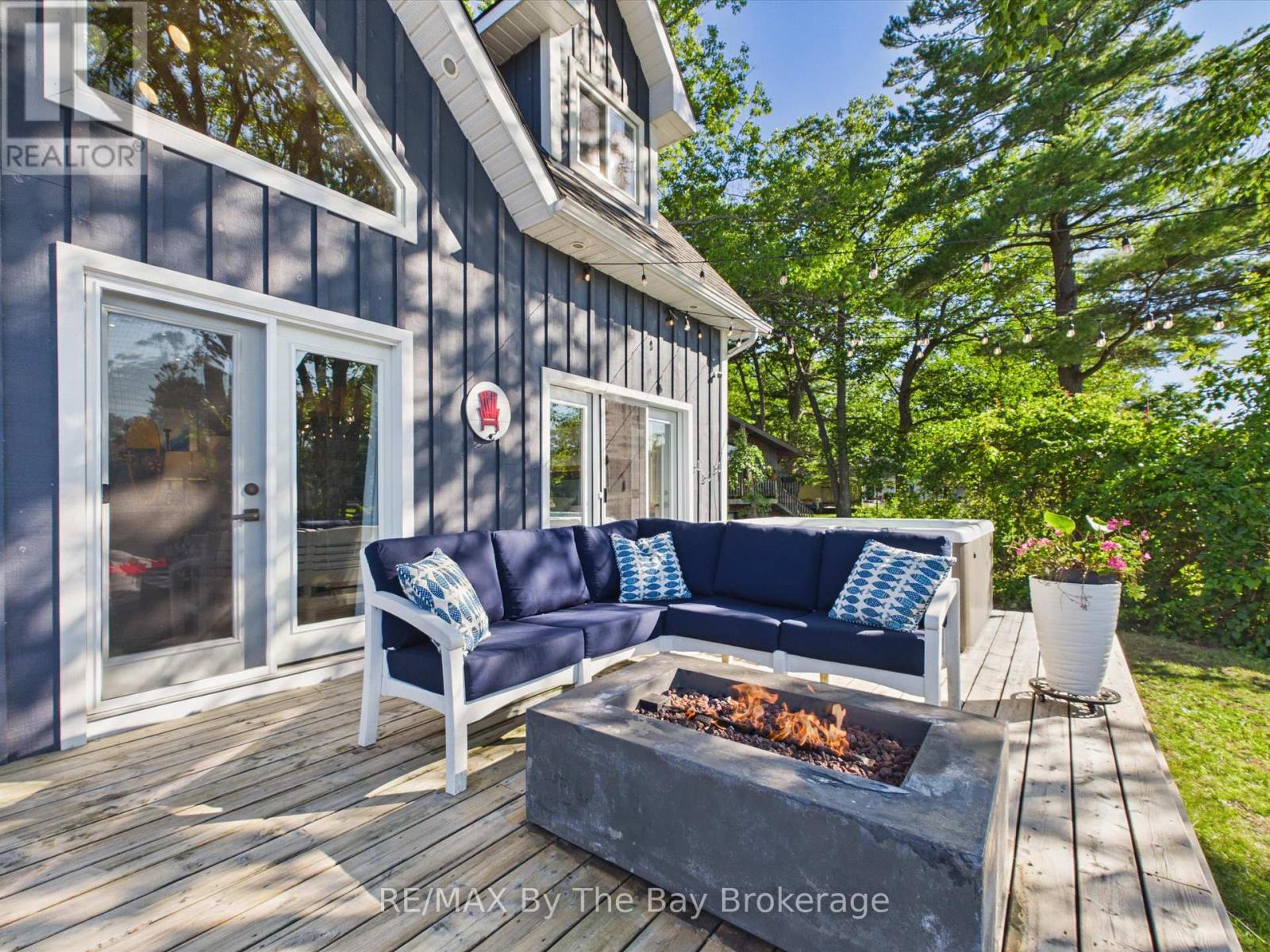 2056 River Road W, Wasaga Beach, Ontario  L9Z 2W1 - Photo 41 - S13637718