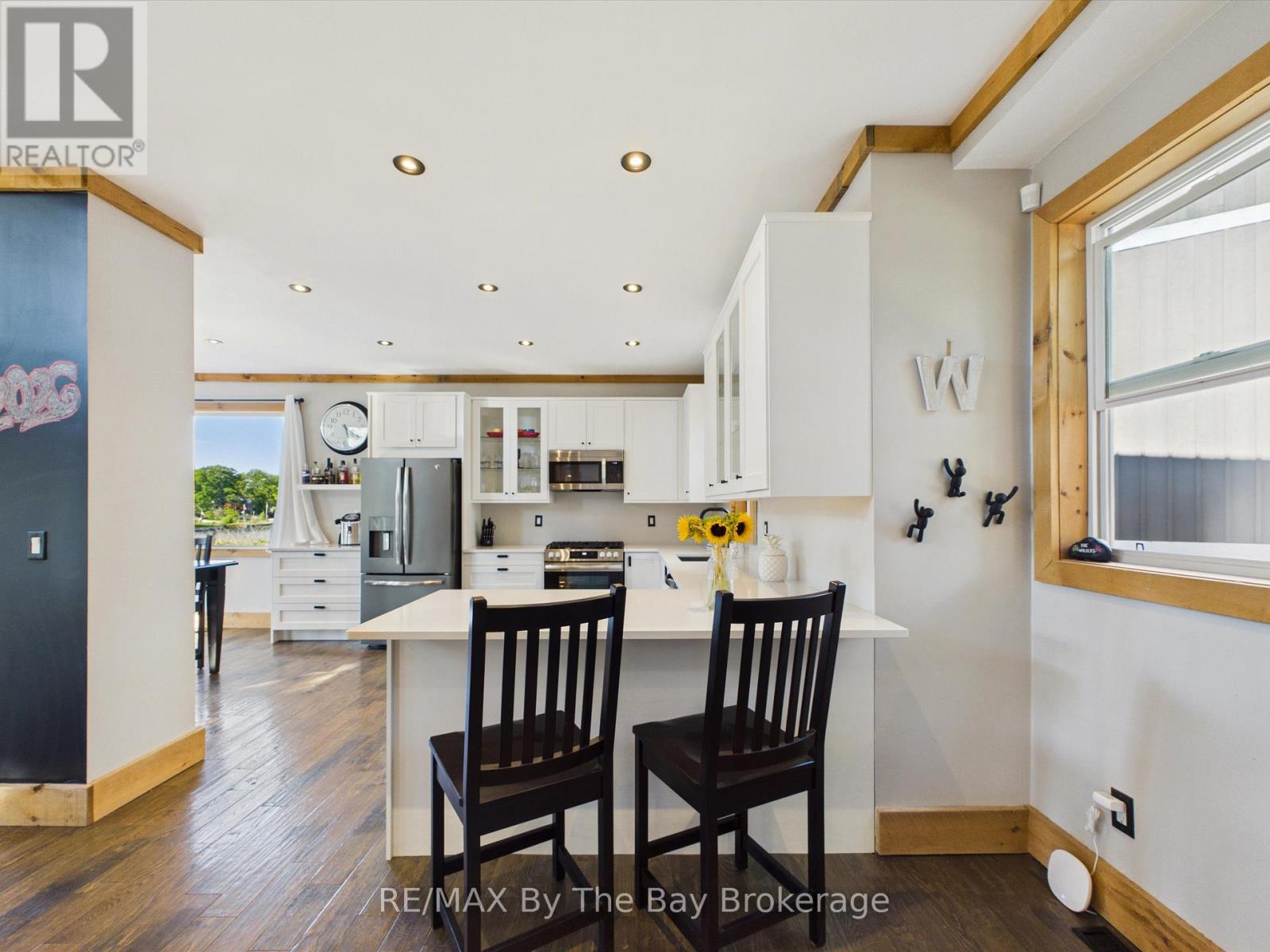 2056 River Road W, Wasaga Beach, Ontario  L9Z 2W1 - Photo 8 - S13637718