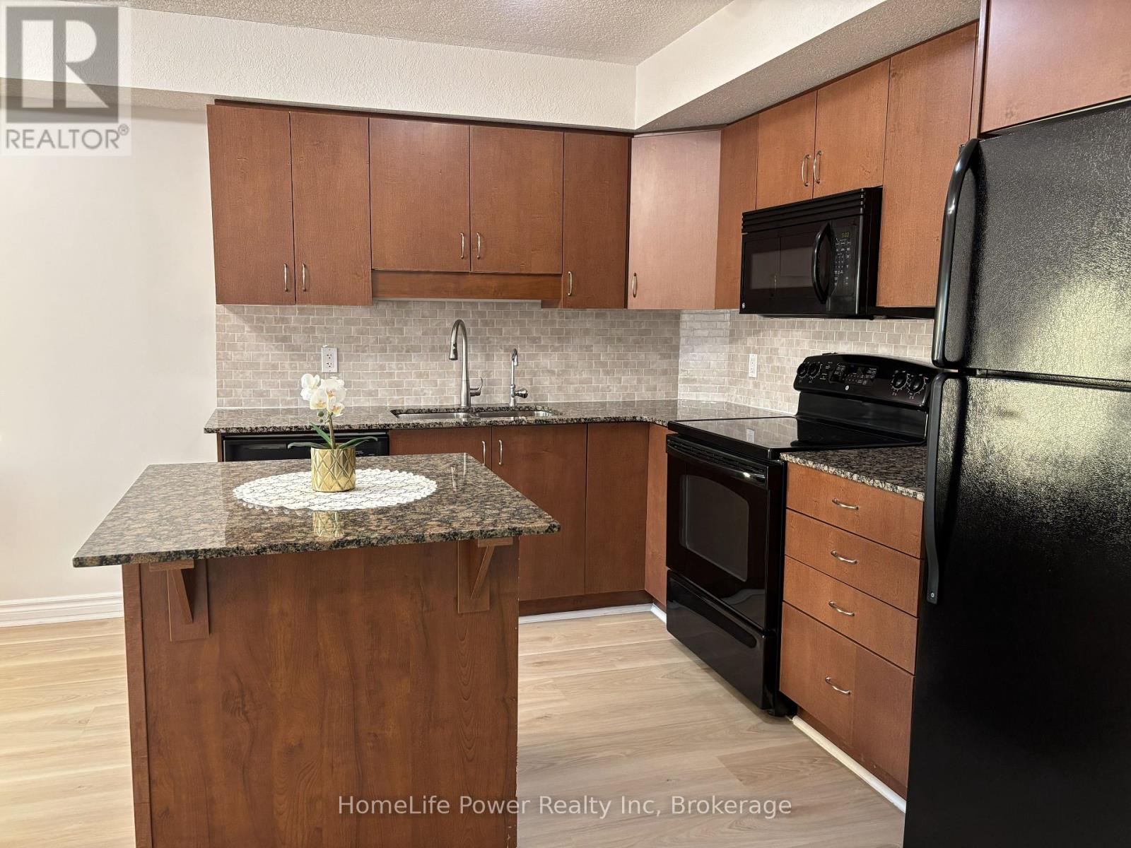 705 - 776 Laurelwood Drive, Waterloo, Ontario  N2V 0A8 - Photo 13 - X13637726