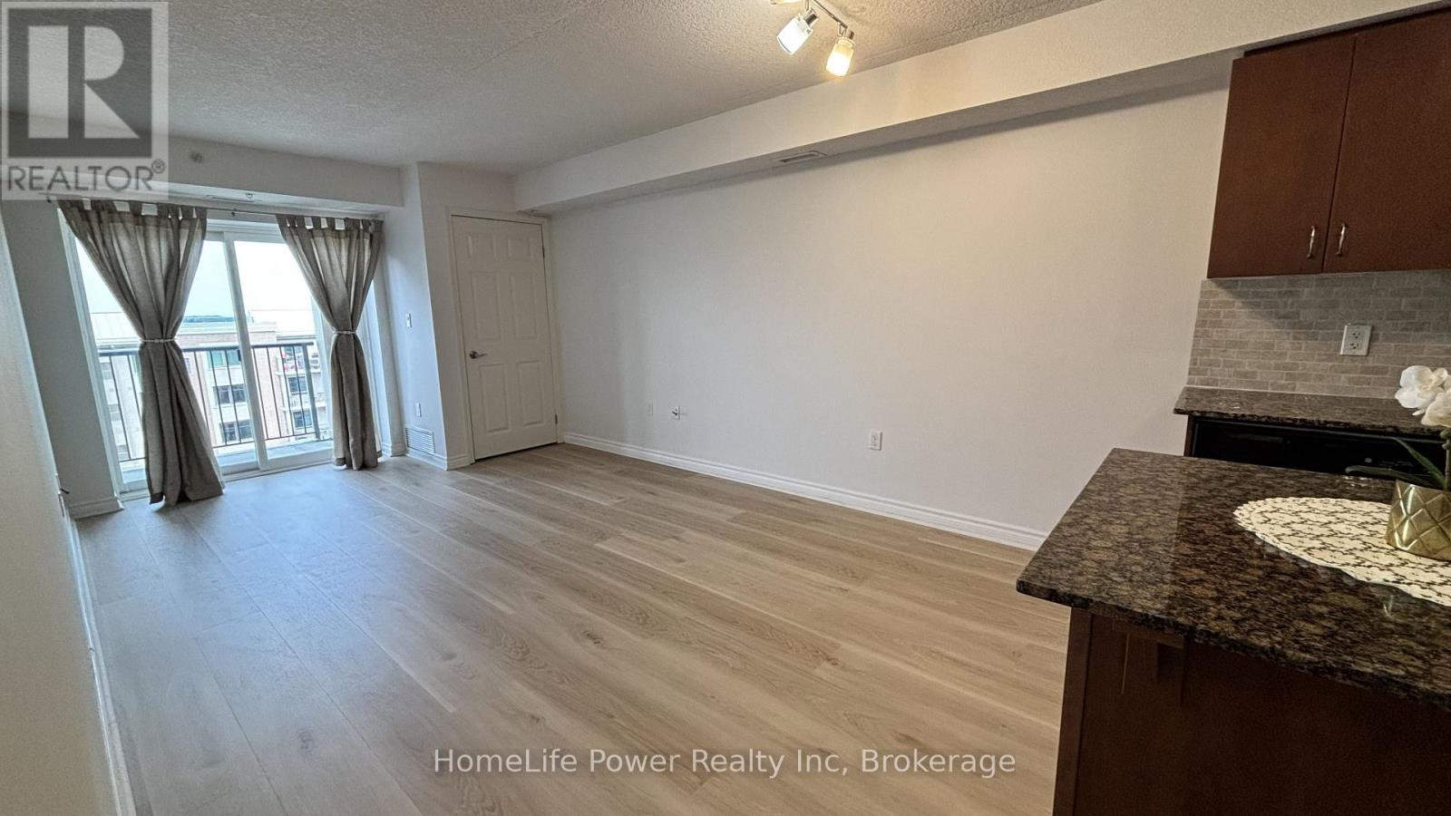 705 - 776 Laurelwood Drive, Waterloo, Ontario  N2V 0A8 - Photo 14 - X13637726