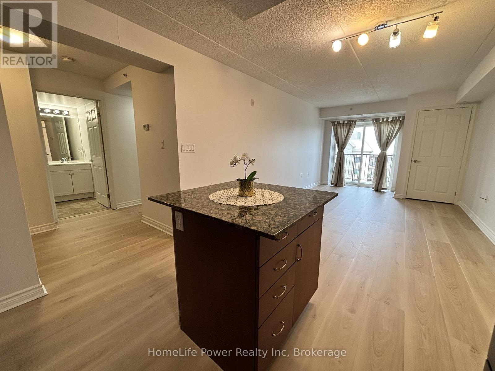 705 - 776 Laurelwood Drive, Waterloo, Ontario  N2V 0A8 - Photo 7 - X13637726