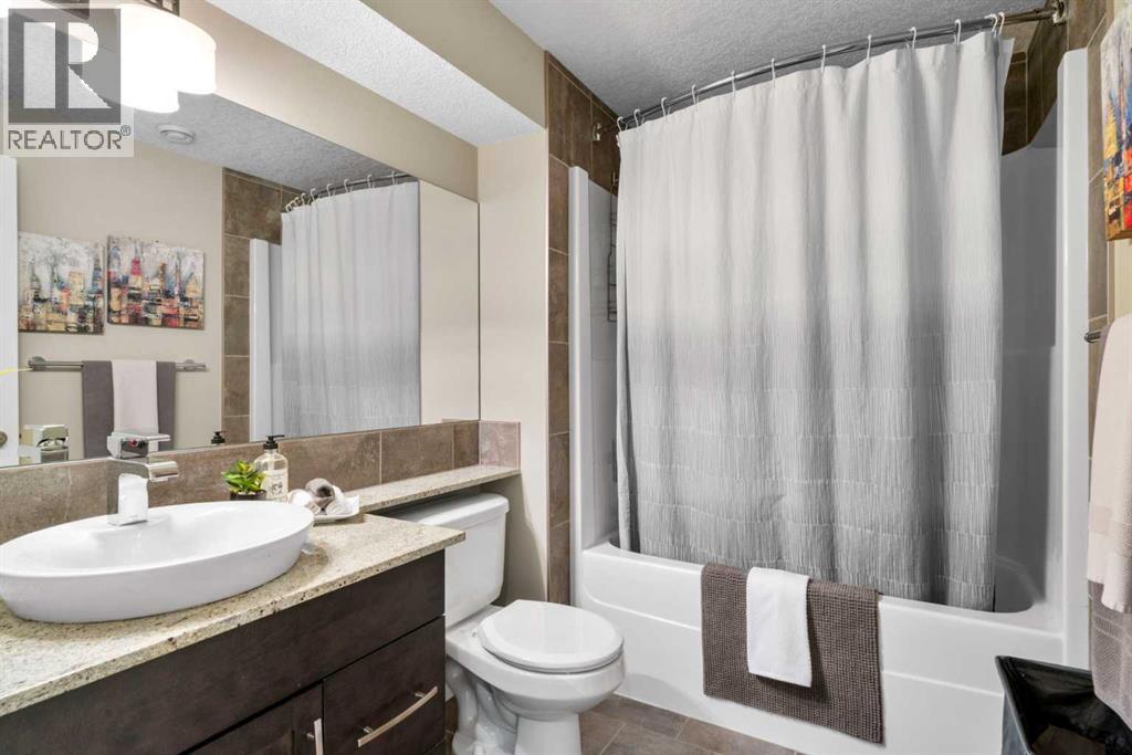 809 Canoe Green SW, Airdrie, Alberta  T4B 3K6 - Photo 39 - A2329146