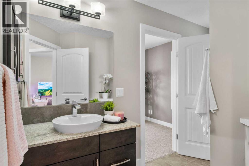 809 Canoe Green SW, Airdrie, Alberta  T4B 3K6 - Photo 26 - A2329146