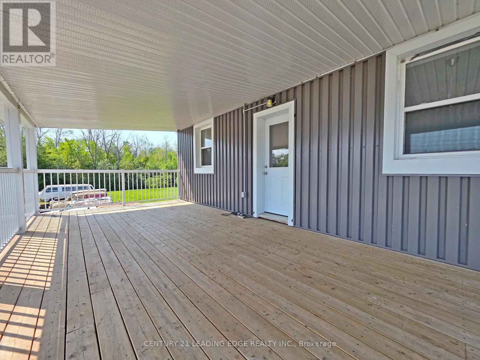 1035 Metro Road N, Georgina, Ontario  L4P 3E9 - Photo 25 - N12844274