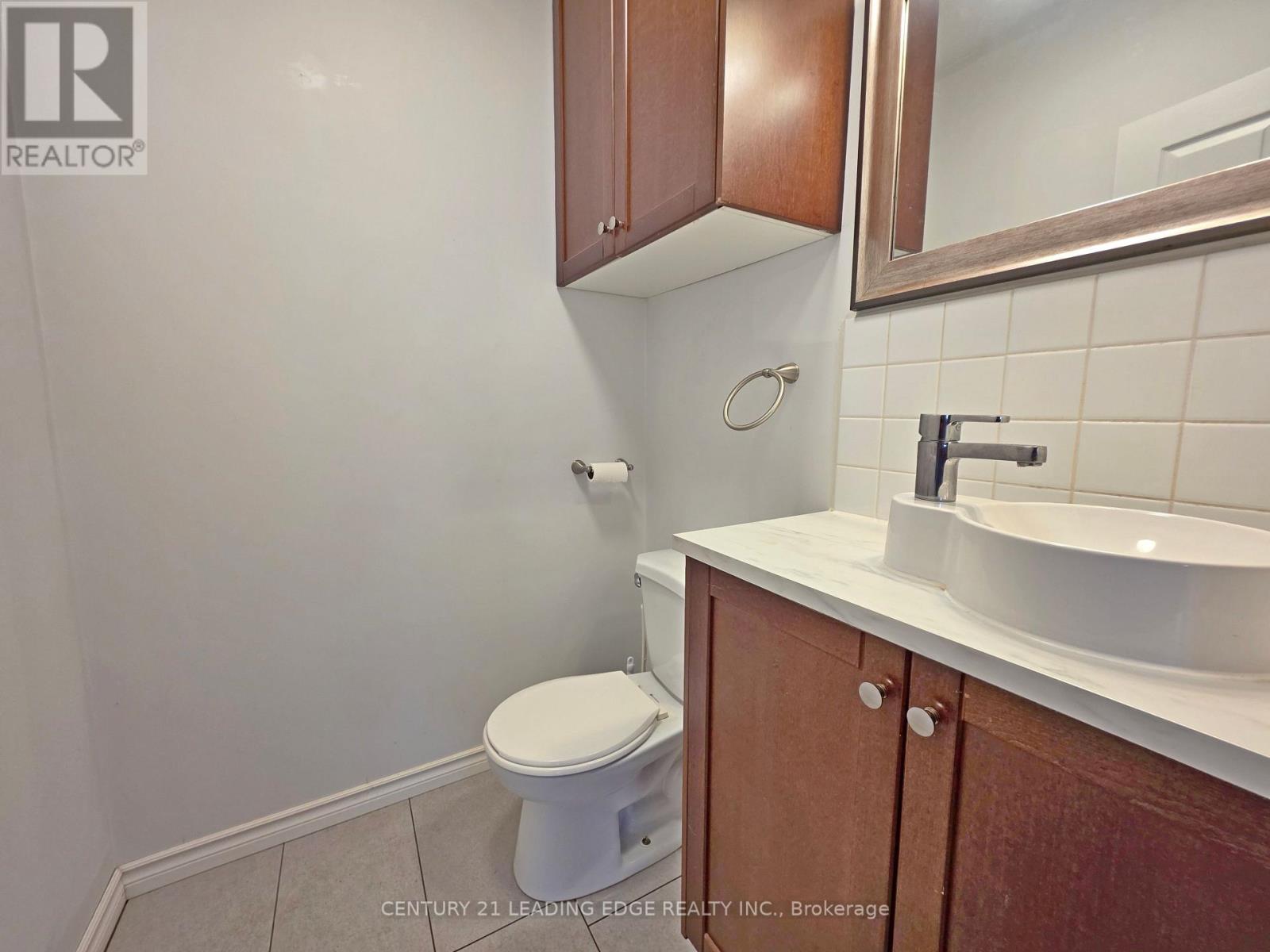 1035 Metro Road N, Georgina, Ontario  L4P 3E9 - Photo 21 - N12844386