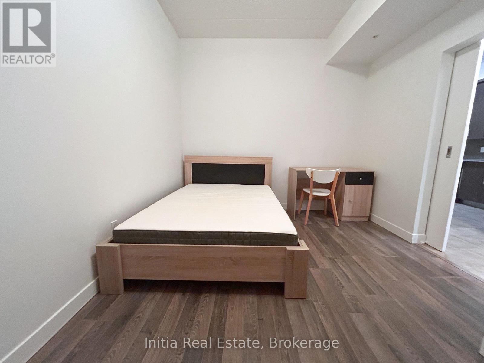 B303 - 62 Balsam Street, Waterloo, Ontario  N2L 3H2 - Photo 11 - X13637722