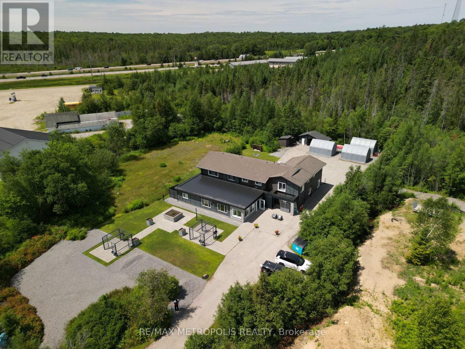 62 SOUTH MARY LAKE ROAD S, Huntsville, Ontario