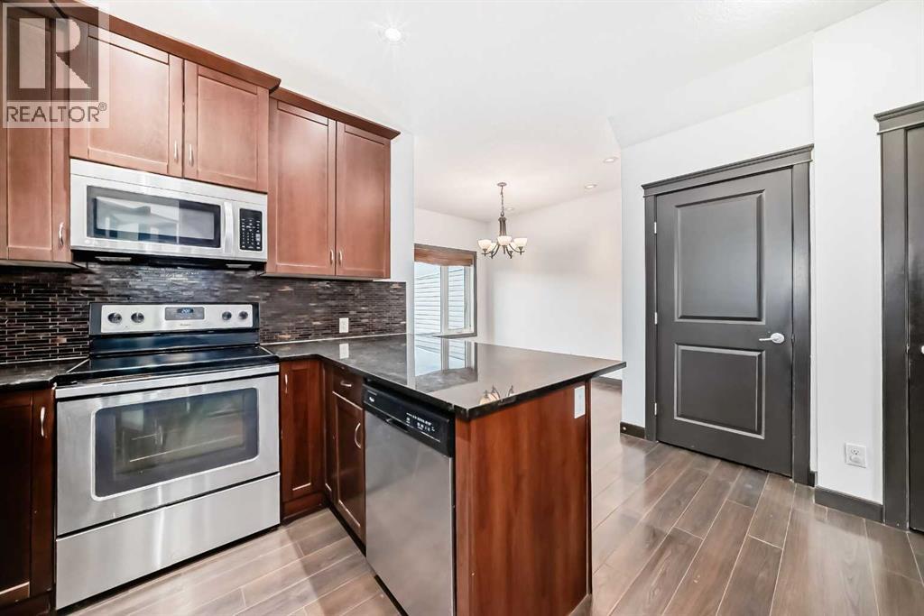17 Redstone Common NE, Calgary, Alberta  T3N 0K3 - Photo 15 - A2326613
