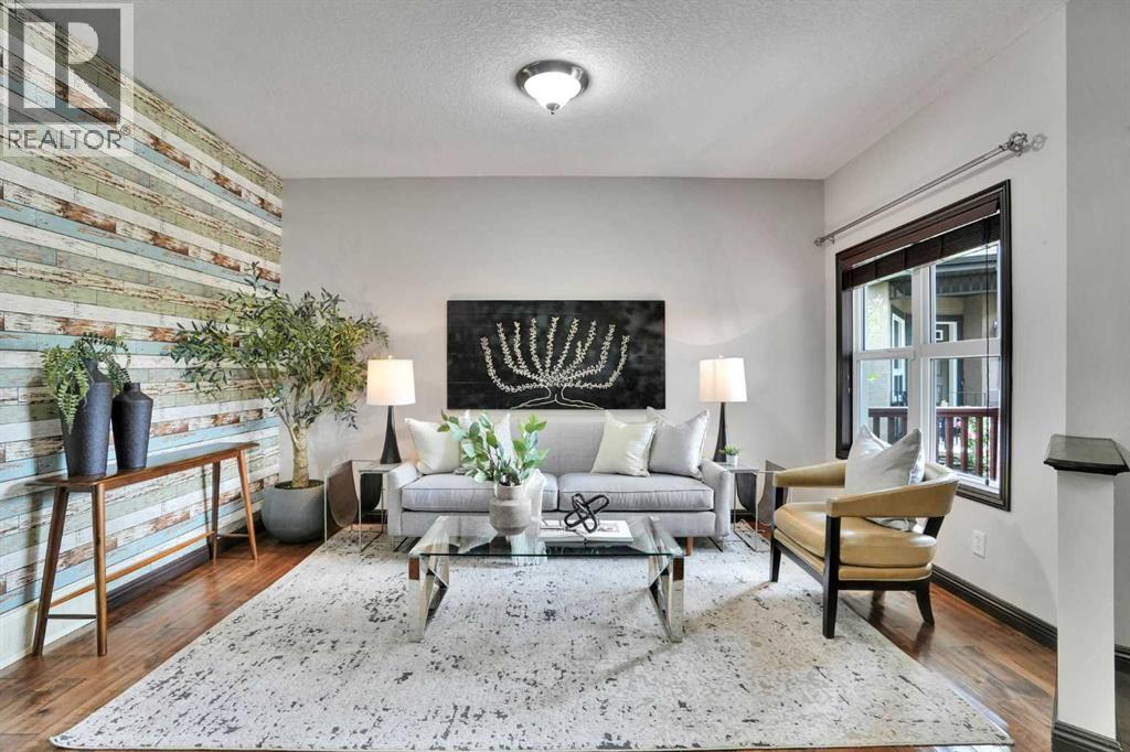 212 Everbrook Way SW, Calgary, Alberta  T2Y 0E8 - Photo 4 - A2330189