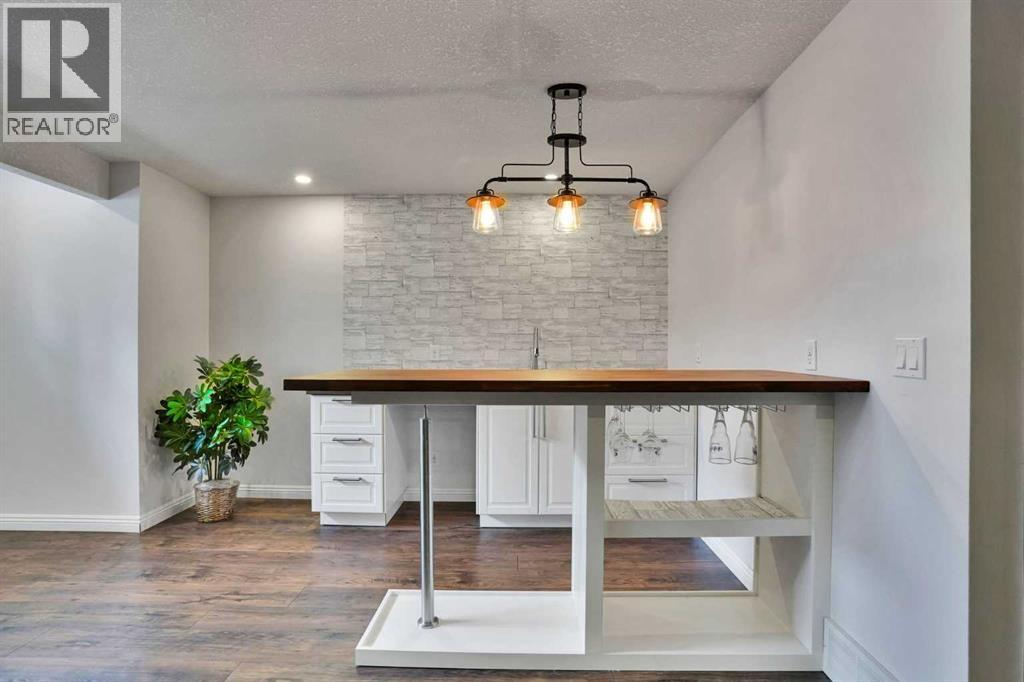 212 Everbrook Way SW, Calgary, Alberta  T2Y 0E8 - Photo 36 - A2330189