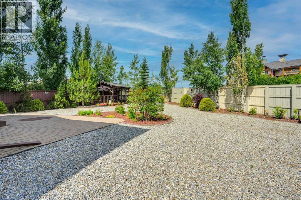 212 Everbrook Way SW, Calgary, Alberta  T2Y 0E8 - Photo 43 - A2330189