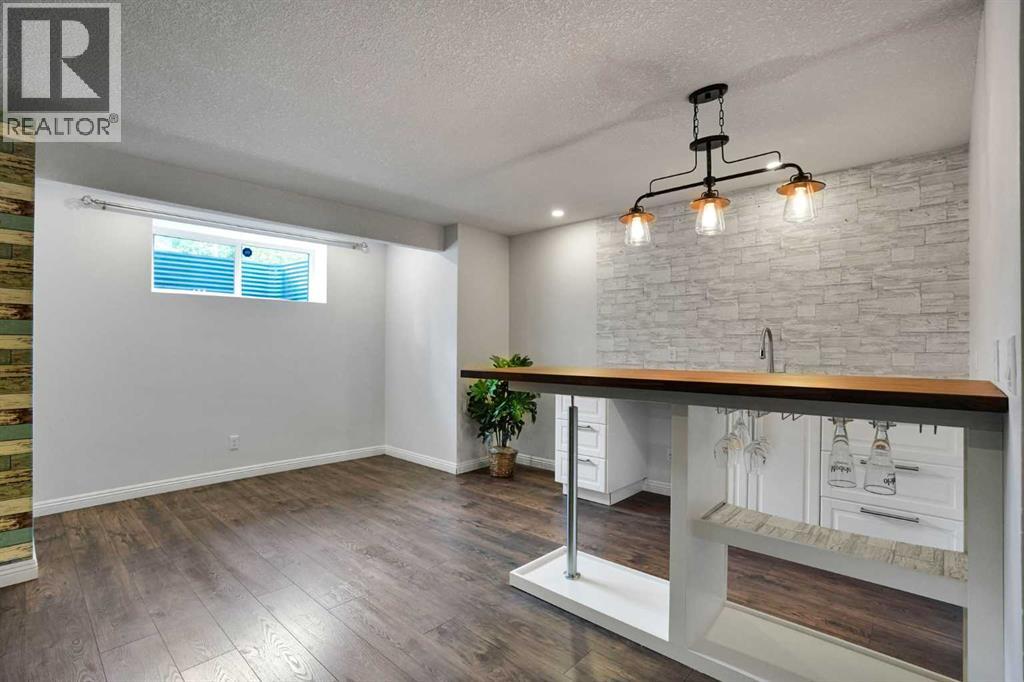 212 Everbrook Way SW, Calgary, Alberta  T2Y 0E8 - Photo 37 - A2330189
