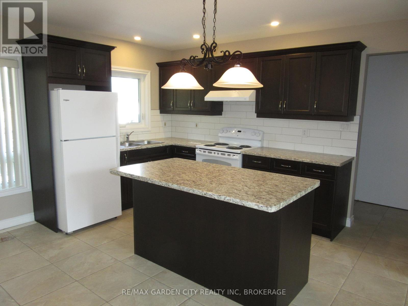 11981 Morris Road, Niagara Falls, Ontario  L3B 5N4 - Photo 5 - X13637794