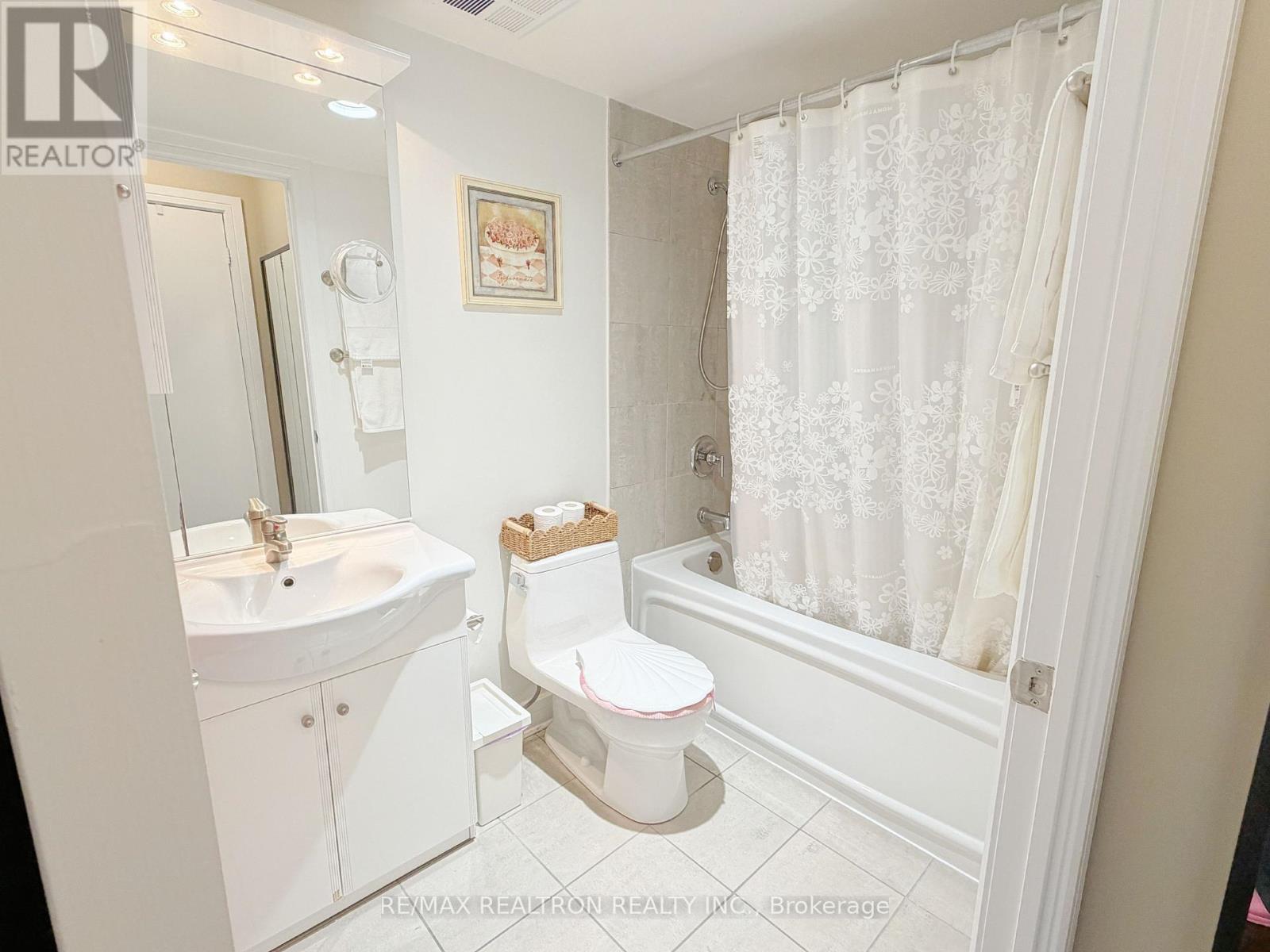 1805 - 18 Harrison Garden Boulevard, Toronto, Ontario  M2N 7J7 - Photo 7 - C13637734