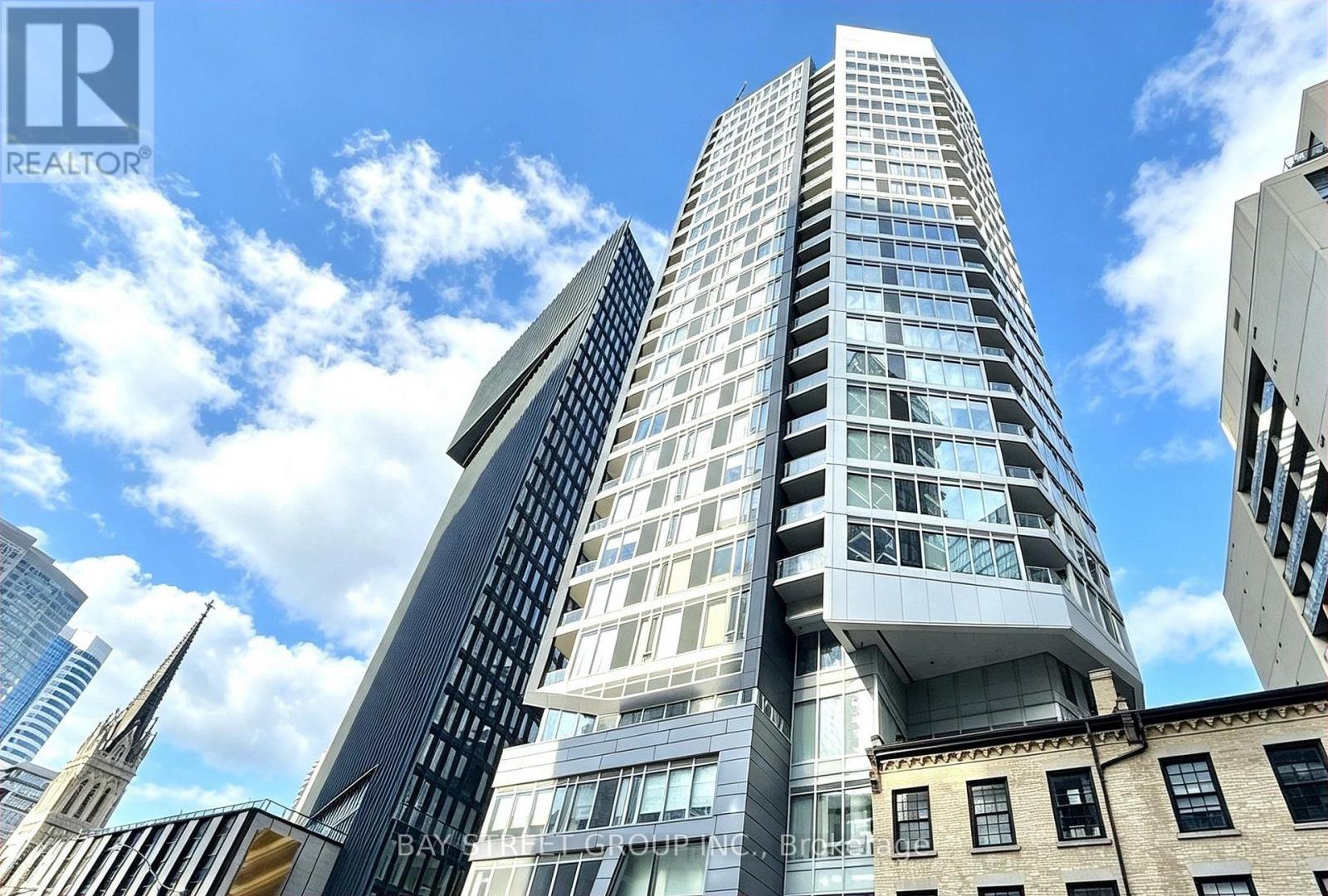 1906 - 68 SHUTER STREET, Toronto, Ontario