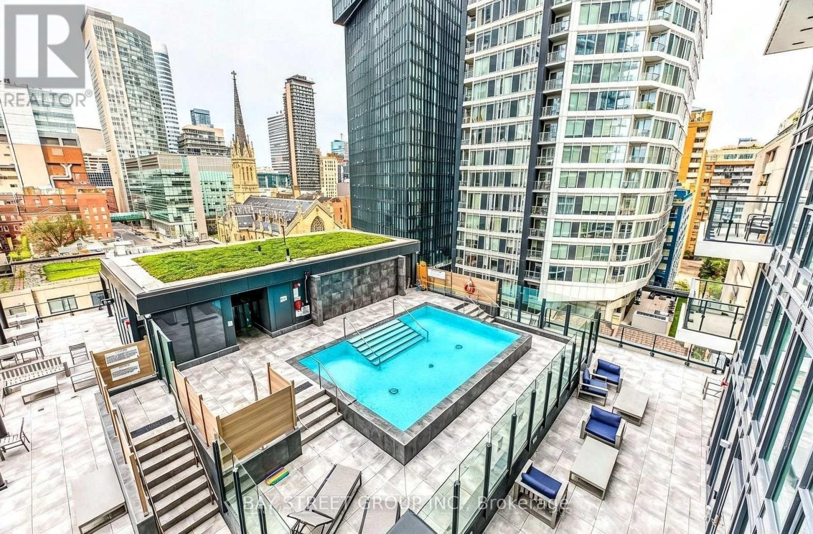 1906 - 68 Shuter Street, Toronto, Ontario  M5B 1B4 - Photo 11 - C13637762