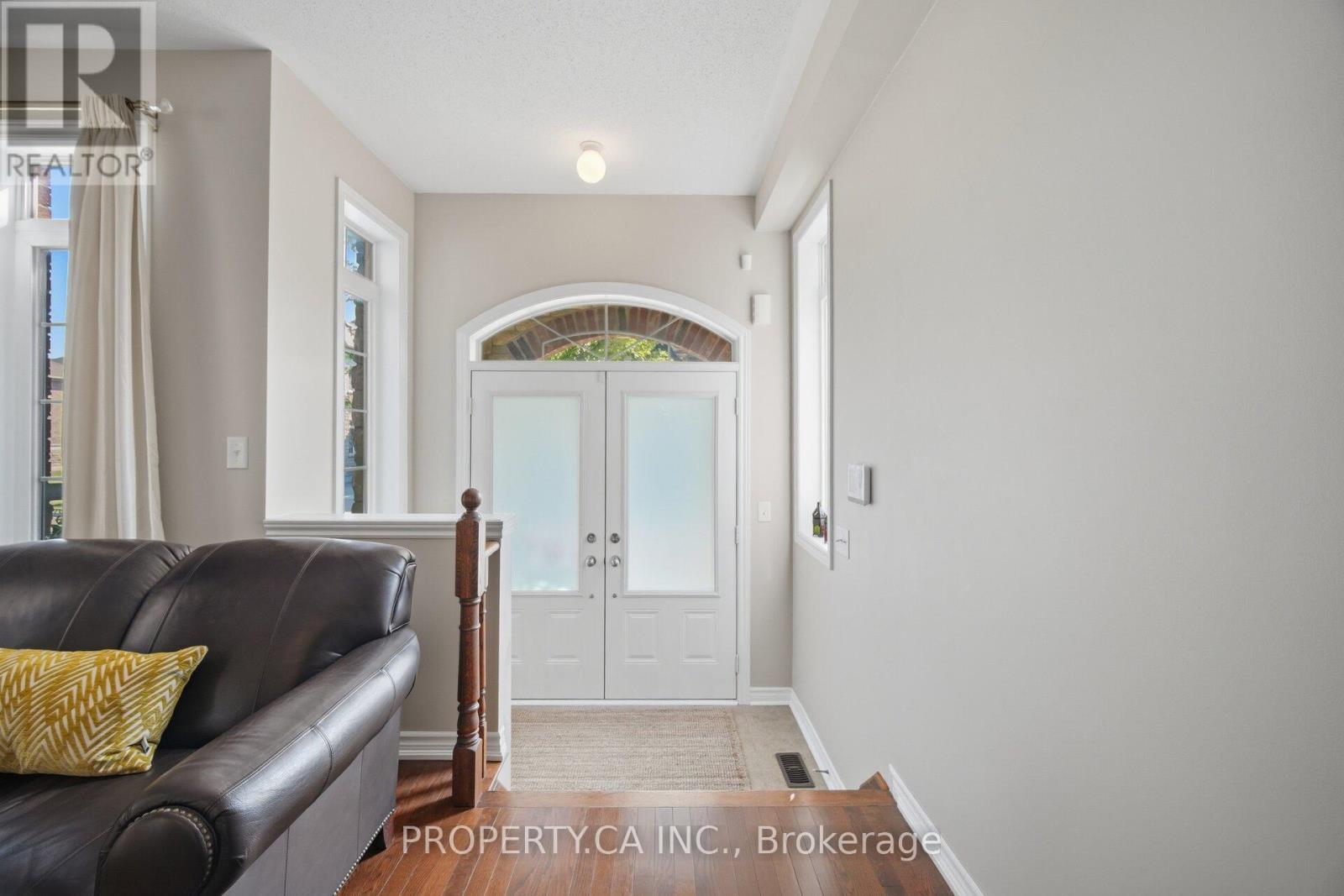 46 Fred Mclaren Boulevard, Markham, Ontario  L6E 0N5 - Photo 5 - N13637746