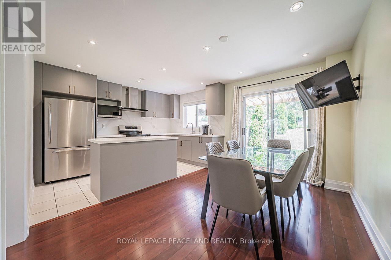 110 Foxfield Crescent, Vaughan, Ontario  L4K 5E9 - Photo 12 - N13637766