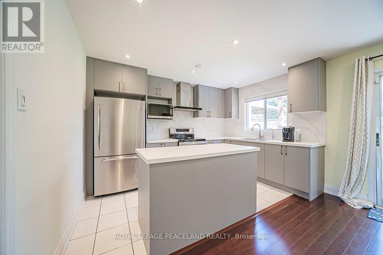 110 Foxfield Crescent, Vaughan, Ontario  L4K 5E9 - Photo 16 - N13637766