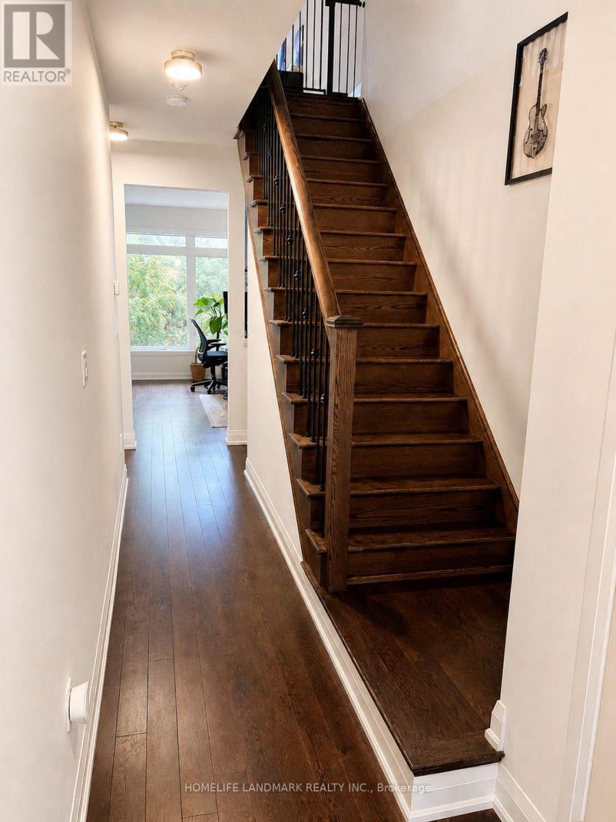 34 Shatner Turnabout, Vaughan, Ontario  L4L 0M4 - Photo 4 - N13637808