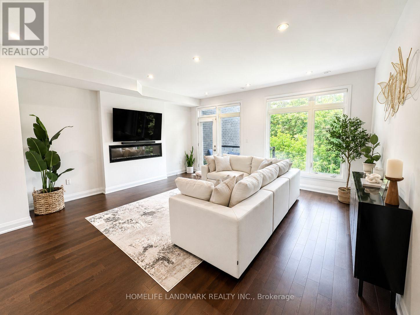 34 Shatner Turnabout, Vaughan, Ontario  L4L 0M4 - Photo 8 - N13637808