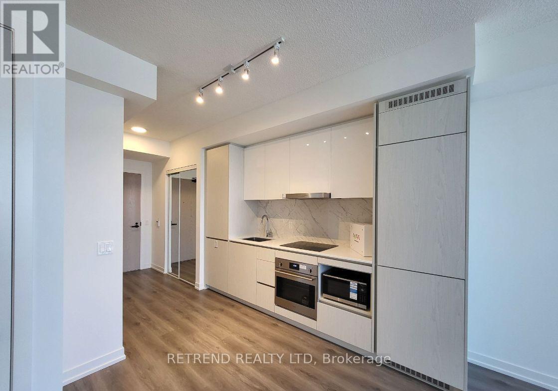 2907 - 28 INTERCHANGE WAY, Vaughan, Ontario